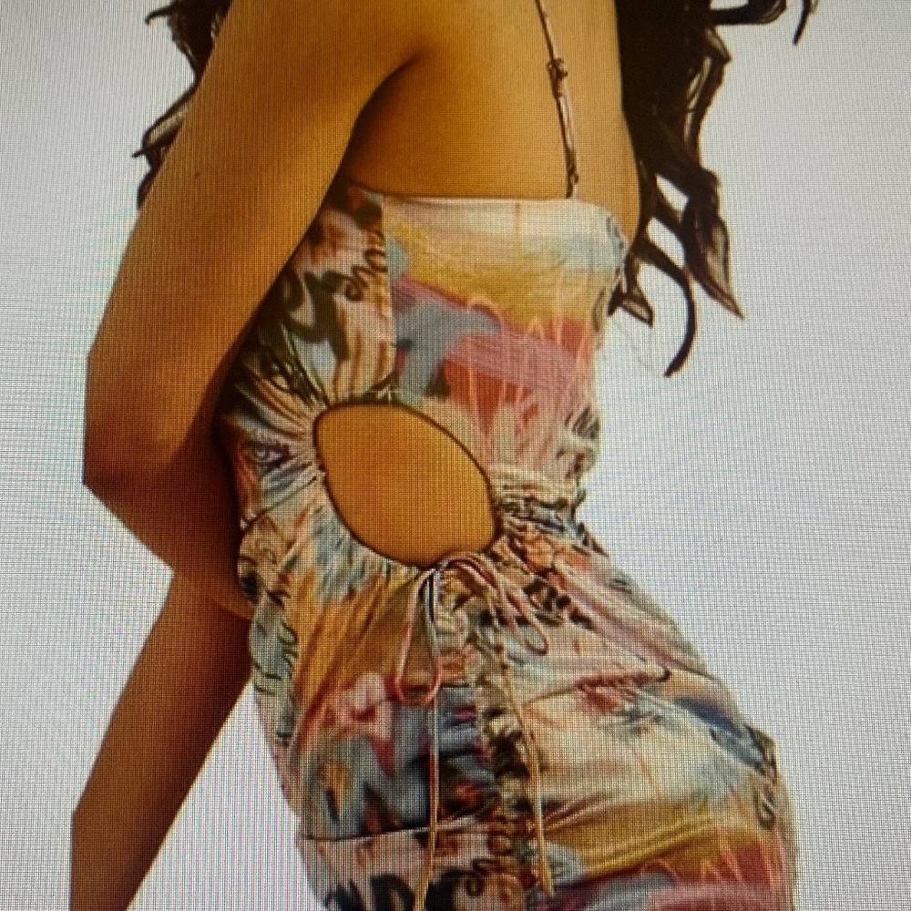 NWT Size 0 Guess Lovers Graffiti Print Cutout Slip Dress